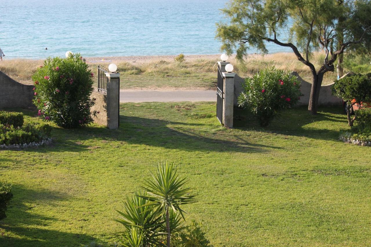Angela, Seafront Apartments, Almiros *